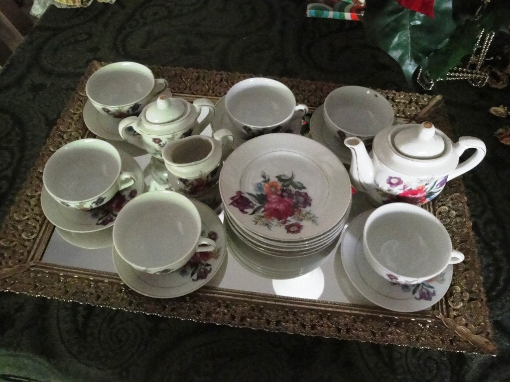 Serving for Six Japan Toy Tea Set