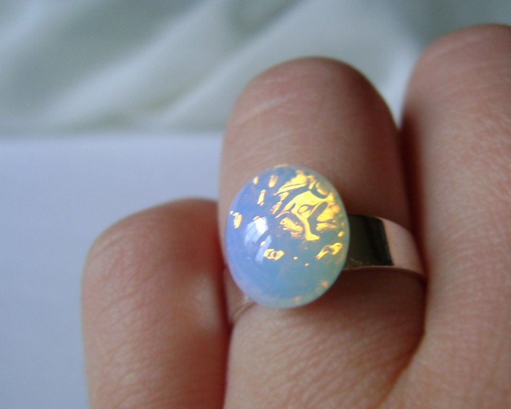 Moon Opal Vintage ring