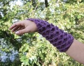 Crocodile Stitch Gauntlets - Crochet PDF PATTERN - Permission to Sell Finished Items