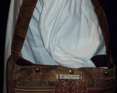 Amber Satchel in Medallion Tapestry Print Cotton with a plum cotton lining