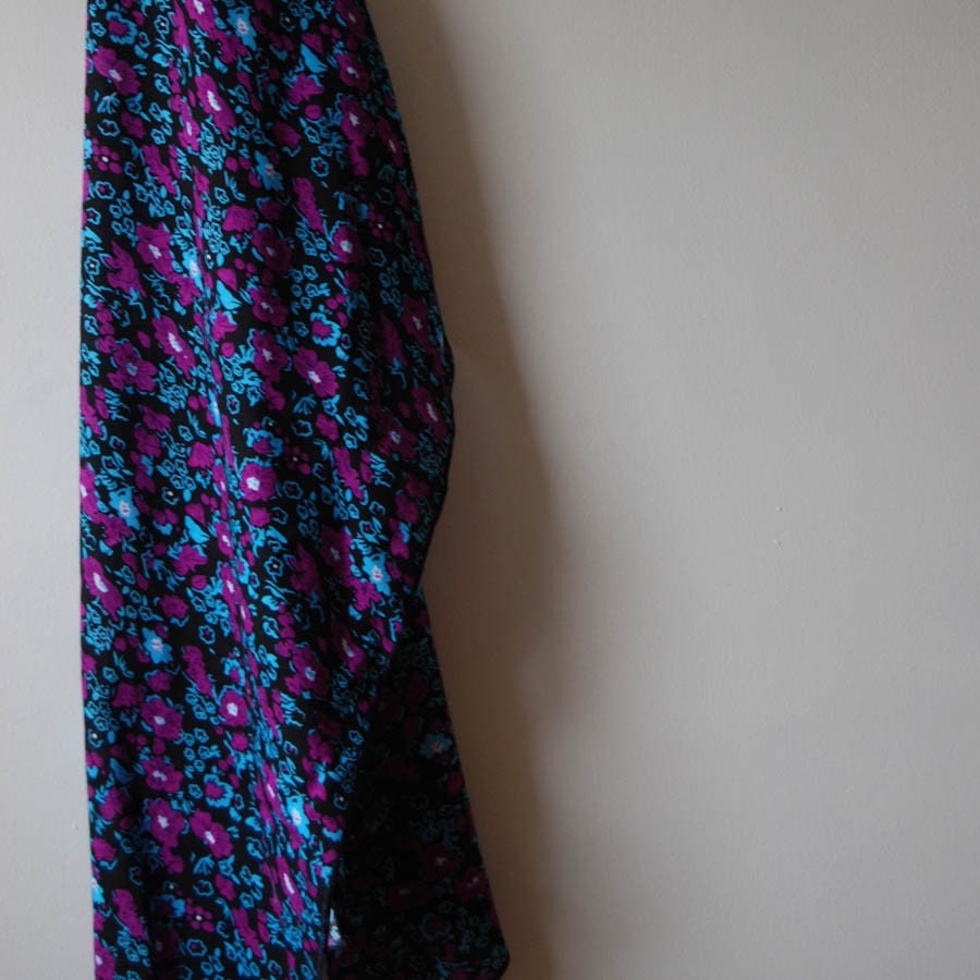 Blue raspberry scarf