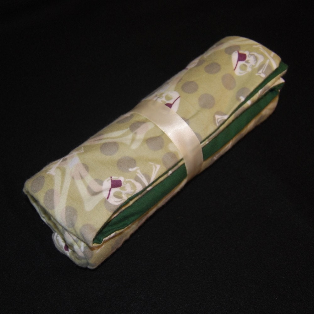 Quilted Flannel Plenty Big Blanket Green Skully Print
