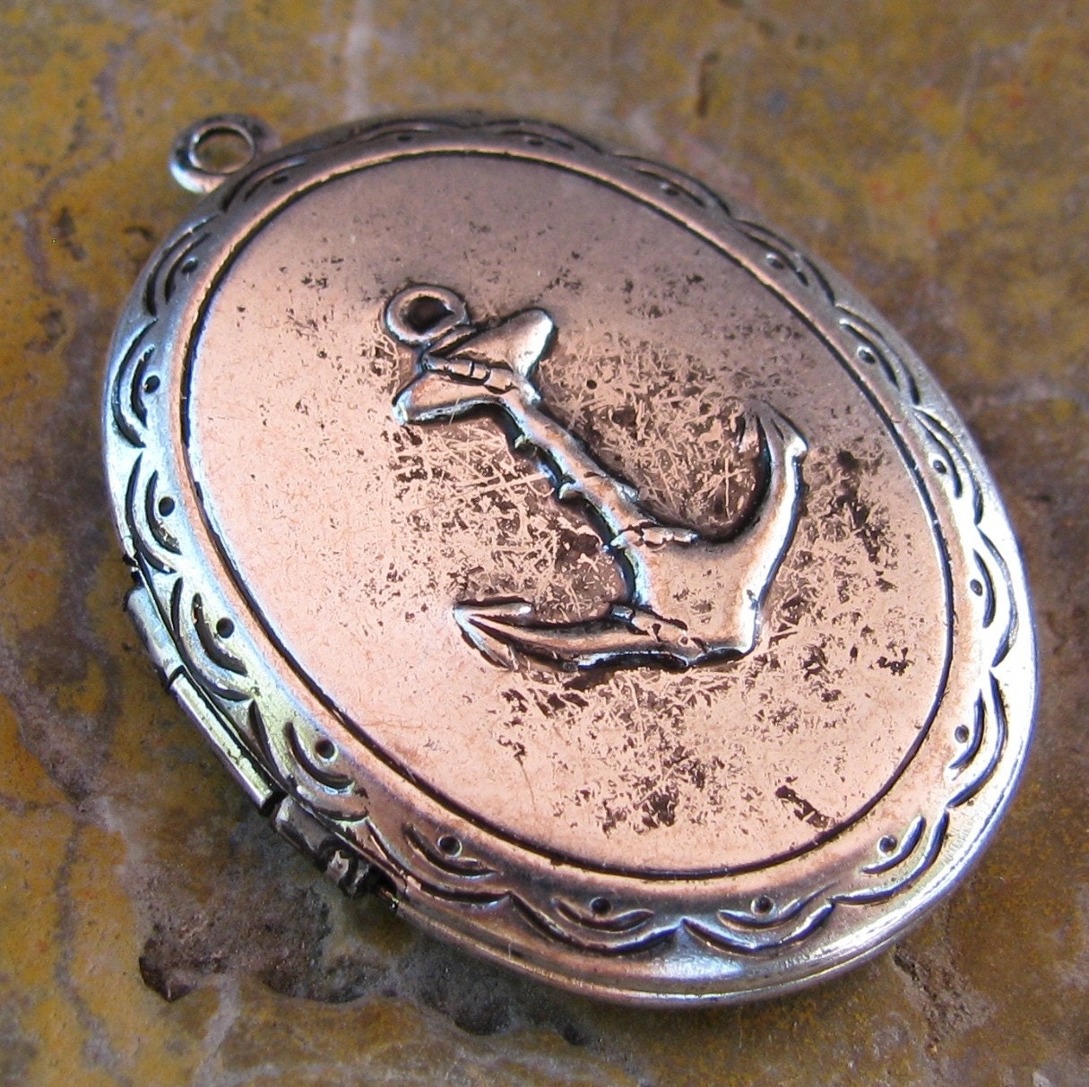 1 Pcs Antique Silver Oval locket with Anchor Lockets Charms Pendants 1120
