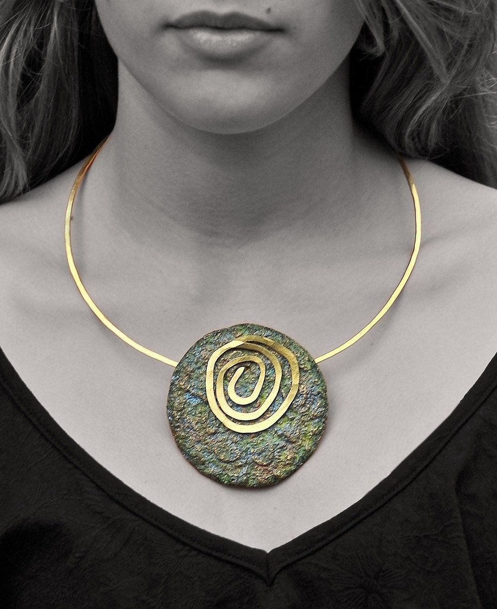 Paper jewelry - Dreamy green Necklace