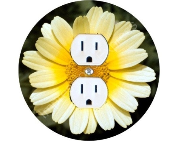 Yellow Daisy Flower Duplex Outlet Plate Cover