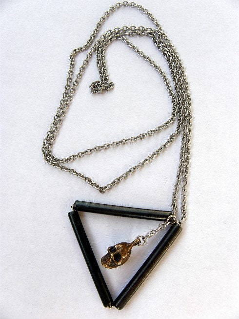 triangle mini skull unisex necklace