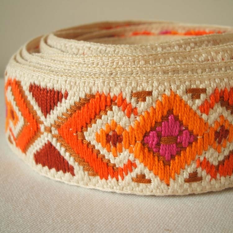vintage aztec trim in citrus orange and bergundy 1 6/8" wide 1 yard