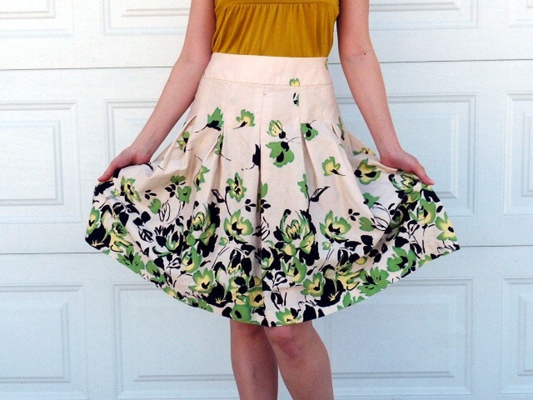 Vintage 80s Flower Skirt Light Peach Green Yellow Black Cotton Plaid Mini Skirt