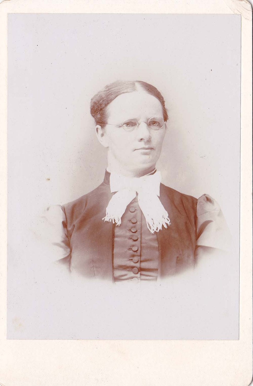 Wonderful Antique Cabinet Card from the Late 1800s-168