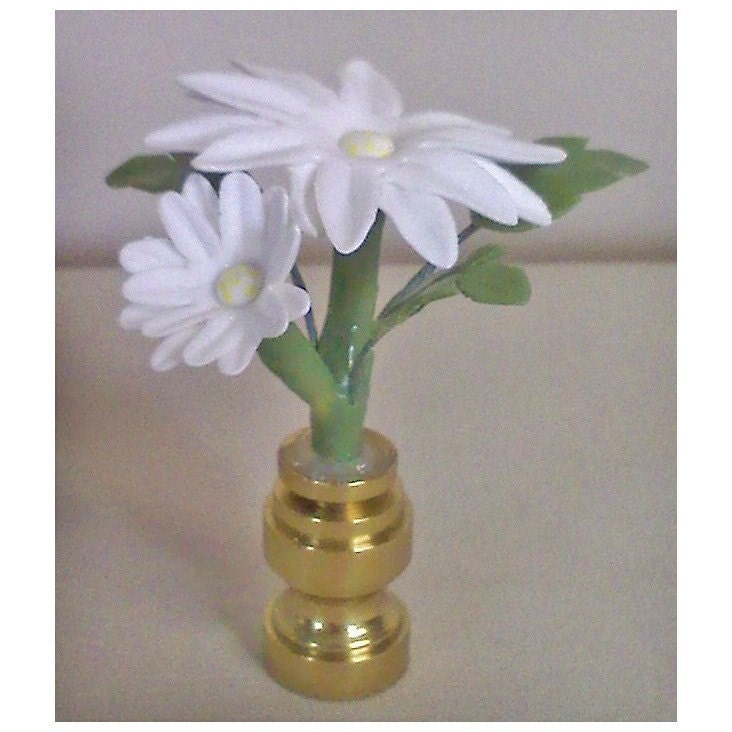 White Daisy Lamp Finial