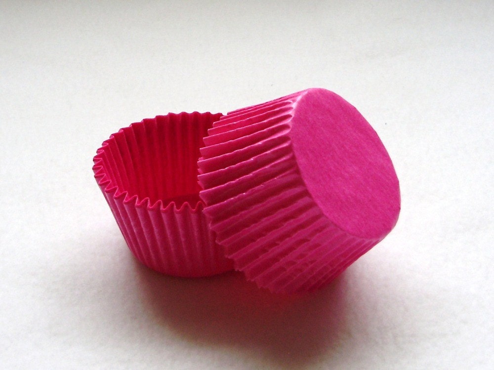 Hot Pink Greaseproof Baking Cups