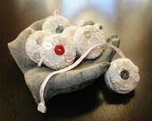 Buttons & Pearls Retractable Tape Measure