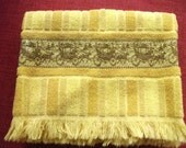 70s Yellow Bath Towel Set with Carriage Detail