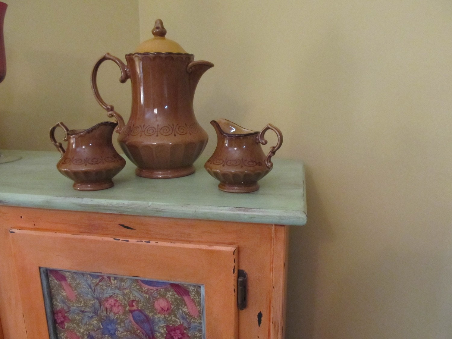 Coffee/Tea Pot  With Two Creamers 1960's