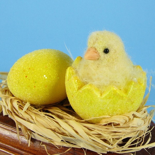 Easter Chick - Needle Felted Baby Chick Easter Scene