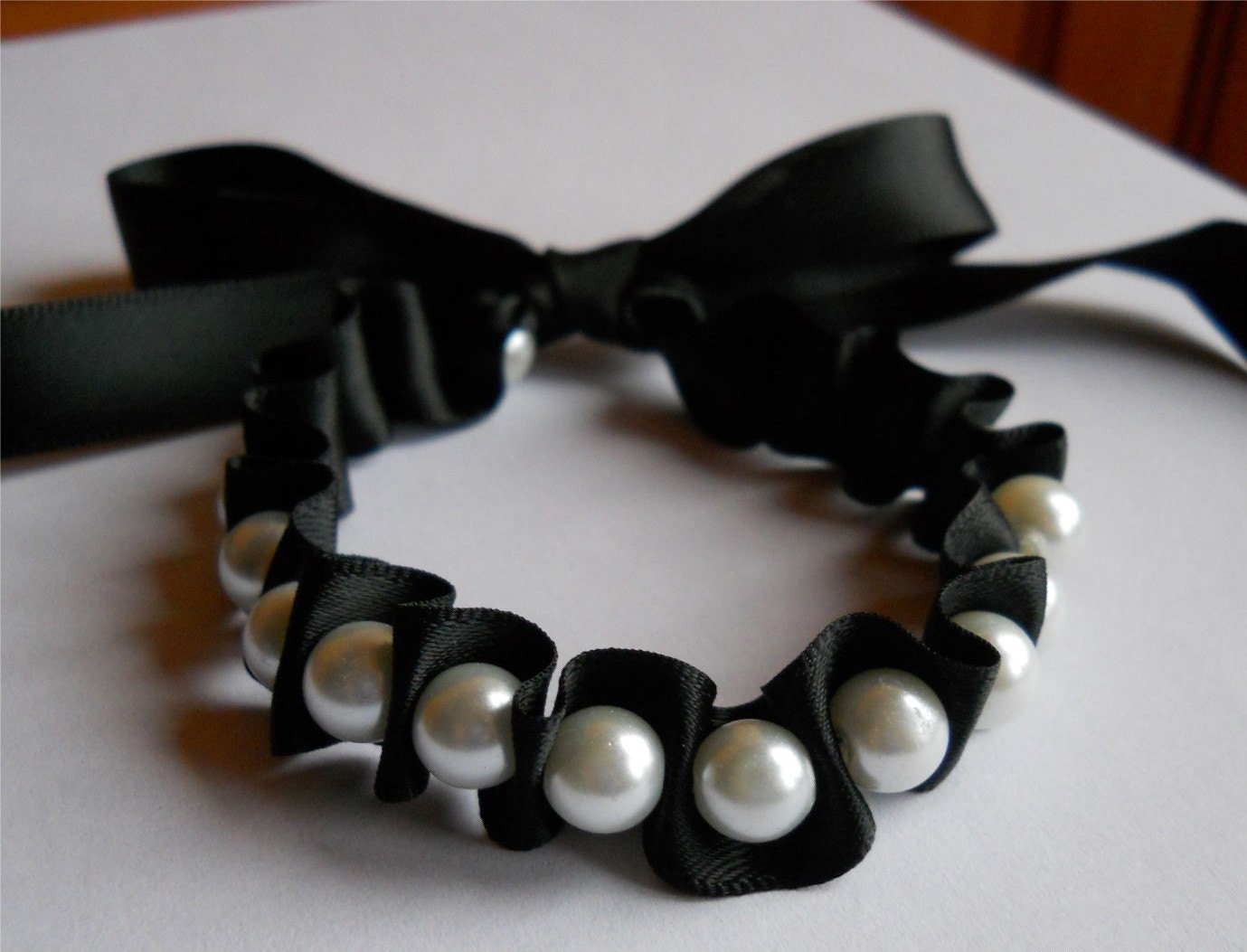 Black and White Pearl Bracelet