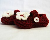 CROCHET PATTERN Mary Jane Booties (5 sizes included: newborn-24 months) Permission to sell finished items