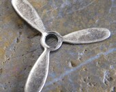 6 Antiqued Brass Airplane Propeller Steampunk Jewelry Findings 1236