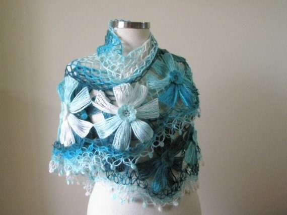 Shawl. Turquoise Ivory Shawl. Spring Fashion. Triangle Scarf Stole READY TO SHIPPING