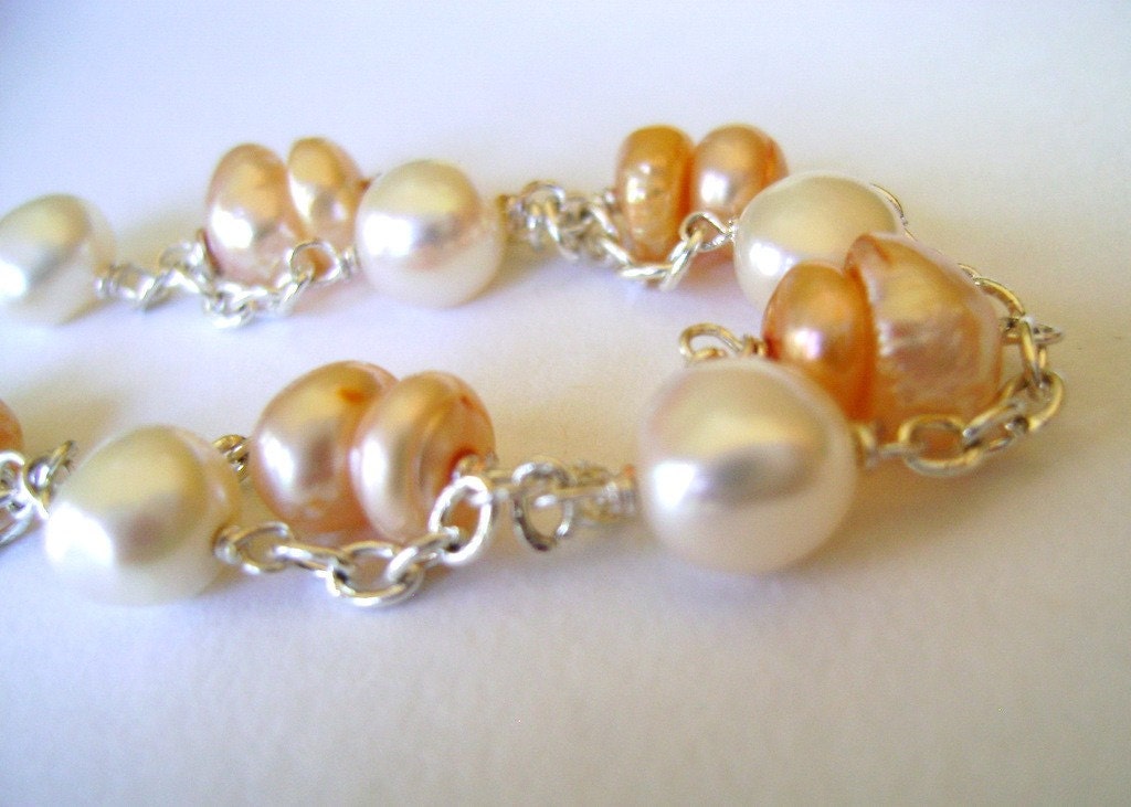 Dreamsicle. Natural Pearl bracelet