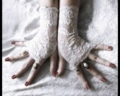 Victoria Lace Fingerless Gloves - Snow White Embroidered Floral Scalloped - Gothic Burlesque Belly Dance Romantic Vampire Fetish Dark Goth