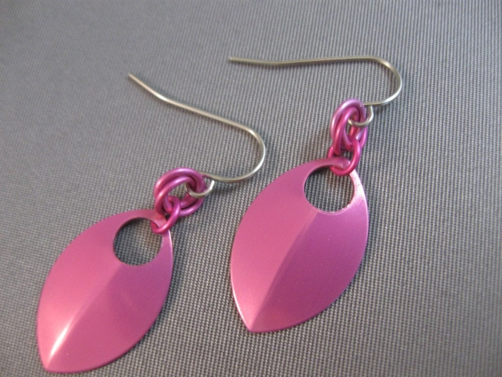 Scale Maille Earrings to Benefit Susan G. Komen