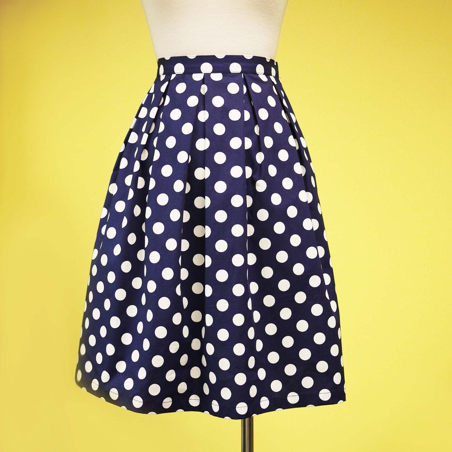 Nautical navy blue polka dot pleated skirt elasticated waist - MEDIUM