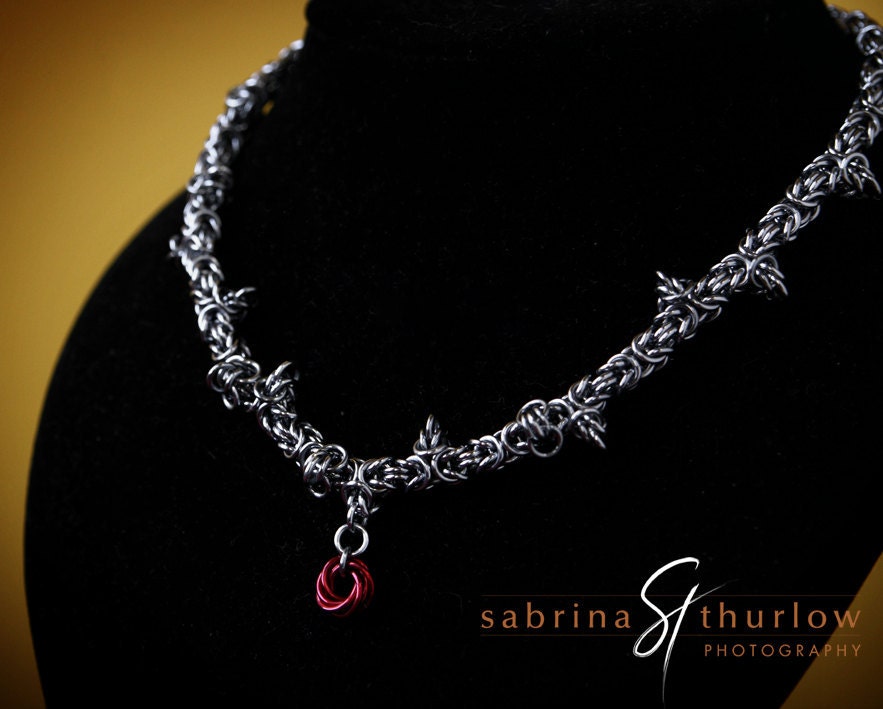 Chainmaille Byzantine necklace vampire barbed wire - goth - blood drop