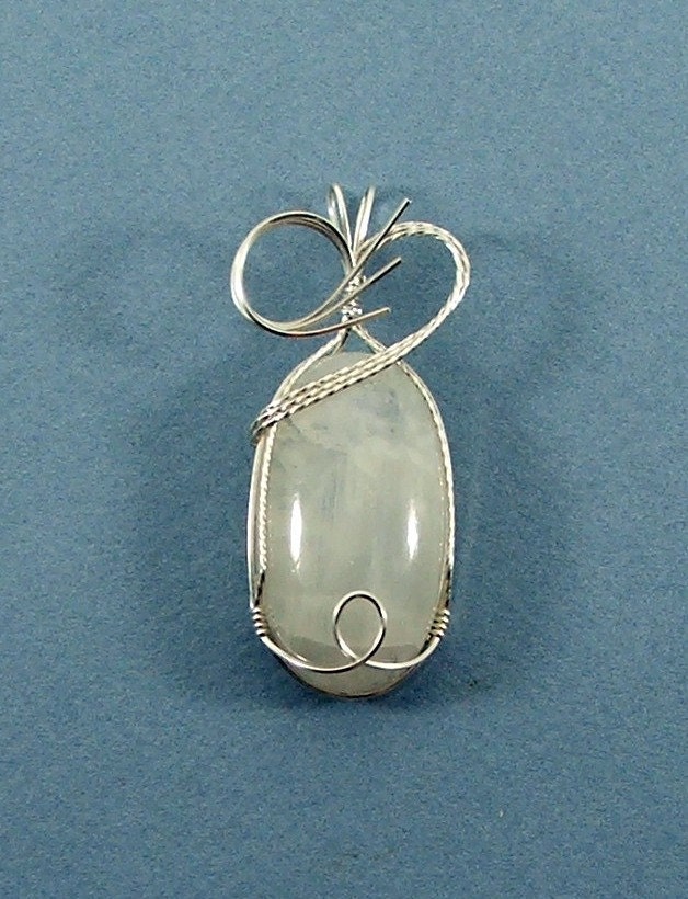 Reiki - Rainbow Moonstone Pendant - Stone of Reflection