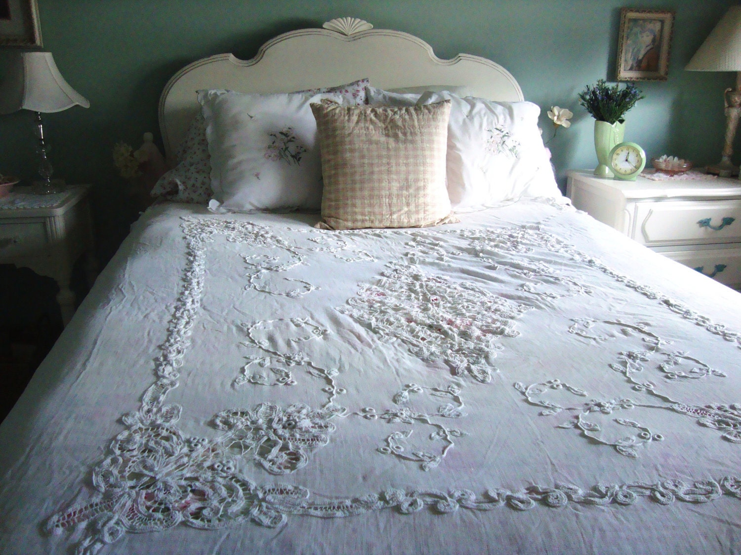Antique Handmade Embroidery Lace Ivory Bed Coverlet