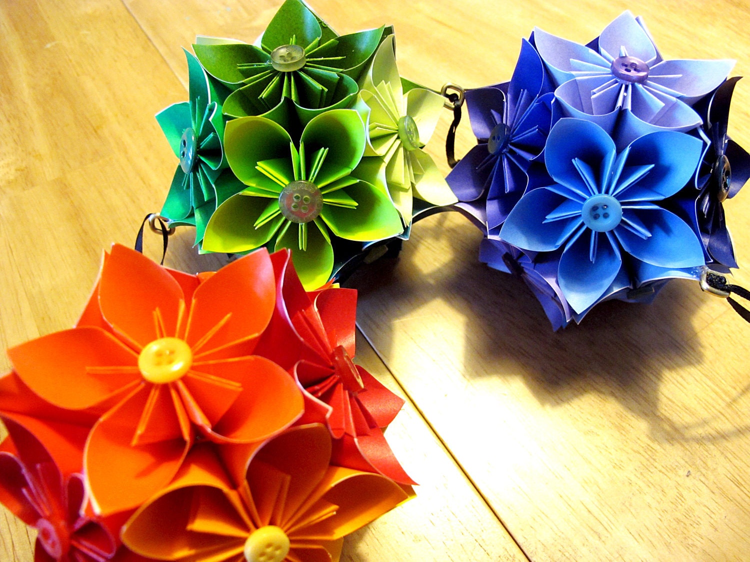 Prismatic Origami Kusudama Flower Hanging Balls Set (3), Paper Button Flowers, Blue, Green, Yellow