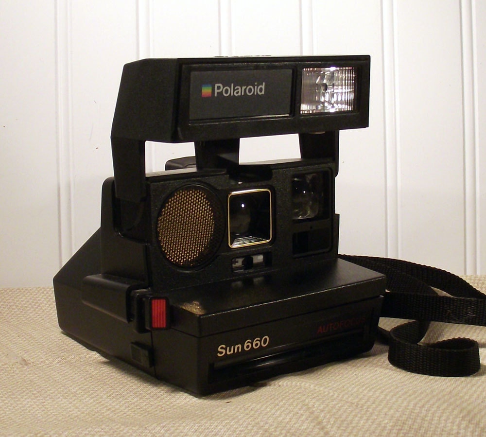 Polaroid Sun 660 VIntage Camera