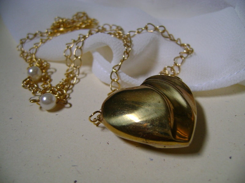 Heart of Gold. vintage brass necklace