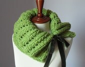 Knitted Cowl Apple Green Lime Pistachio - Handmade - Big One Size - Wool and Alpaca