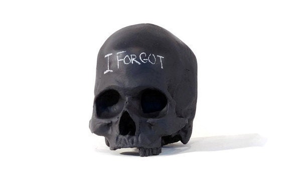 chalkboard skull in jet black