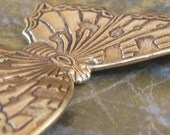 Sale - 1 New Antiqued Gold Brass Butterfly Metal Stampings Jewelry Finding Embellishment CO037