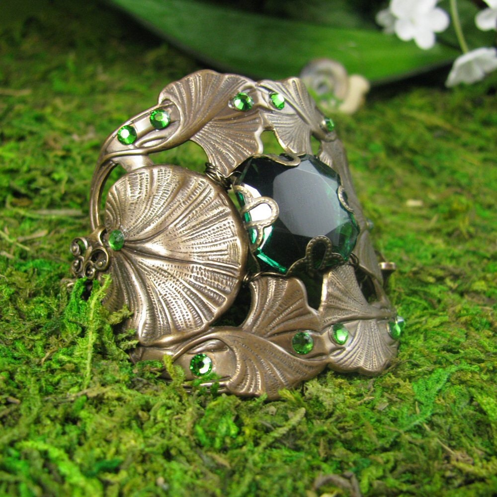 Brass & Glass Bracelet / Armband: "Sacred Maidenhair Fern"