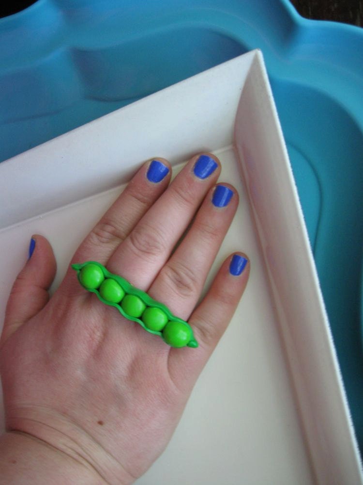 Polymer Clay Pea Pod Knuckle Ring