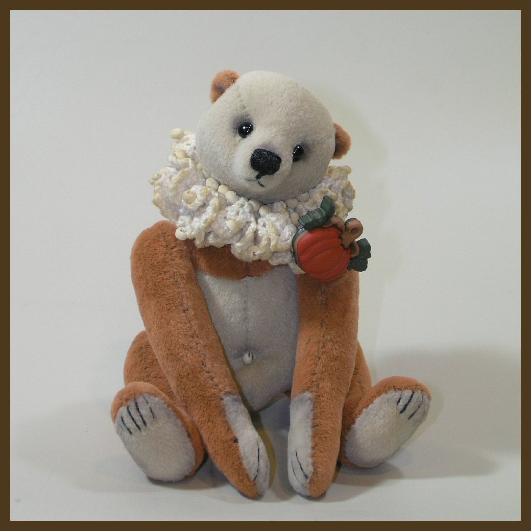 Punkin Pie Miniature Artist Bear by Nancy Tillberg 'Kran-Beary's'