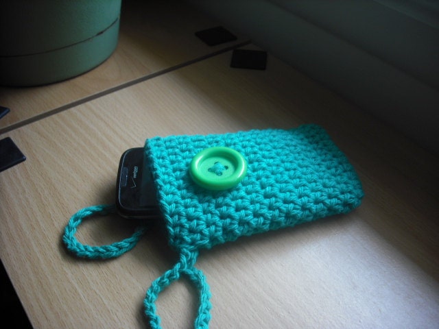 Cell Phone Case with Wrist Strap in Mod Green