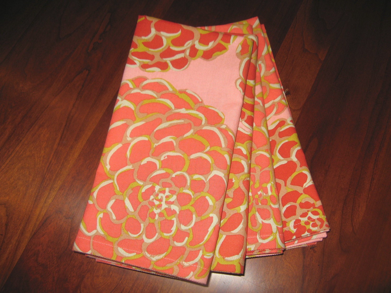 Cloth Dinner Napkins Mums Peach Pom Pom Flowers Set of Four