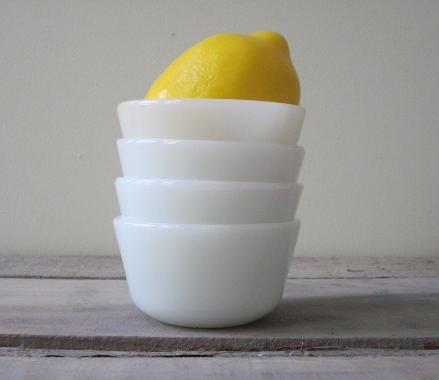 Set of Four Milk Glass Custard Cups Dessert Dishes