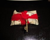 Hoodoo Conjure Packet  - love, luck , money and more