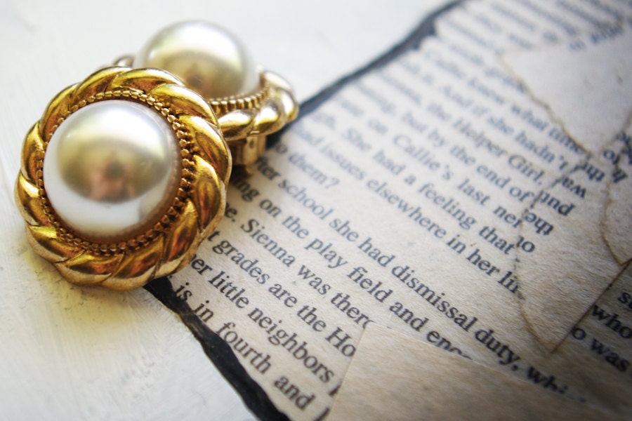 Stunning, Gold, Pearl, Clip On, Costume, Earrings