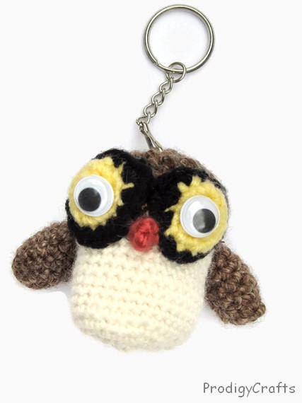 Hand-made amigurumi key chain / owl key chain