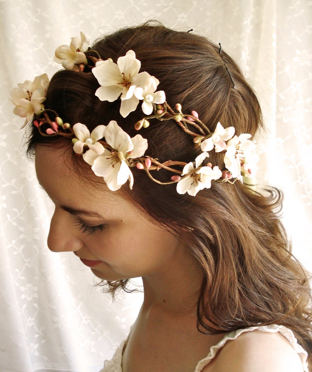 shepherdess - a floral head wreath in ivory/pink