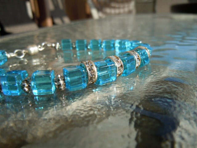 HOT HOT HOT Caribbean Blue Glass Diamond Crystal Silver Bracelet