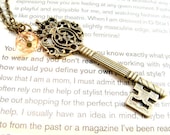 Victoria crown key Necklace