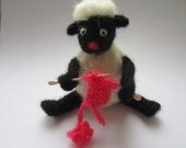 Ulla the knitting sheep