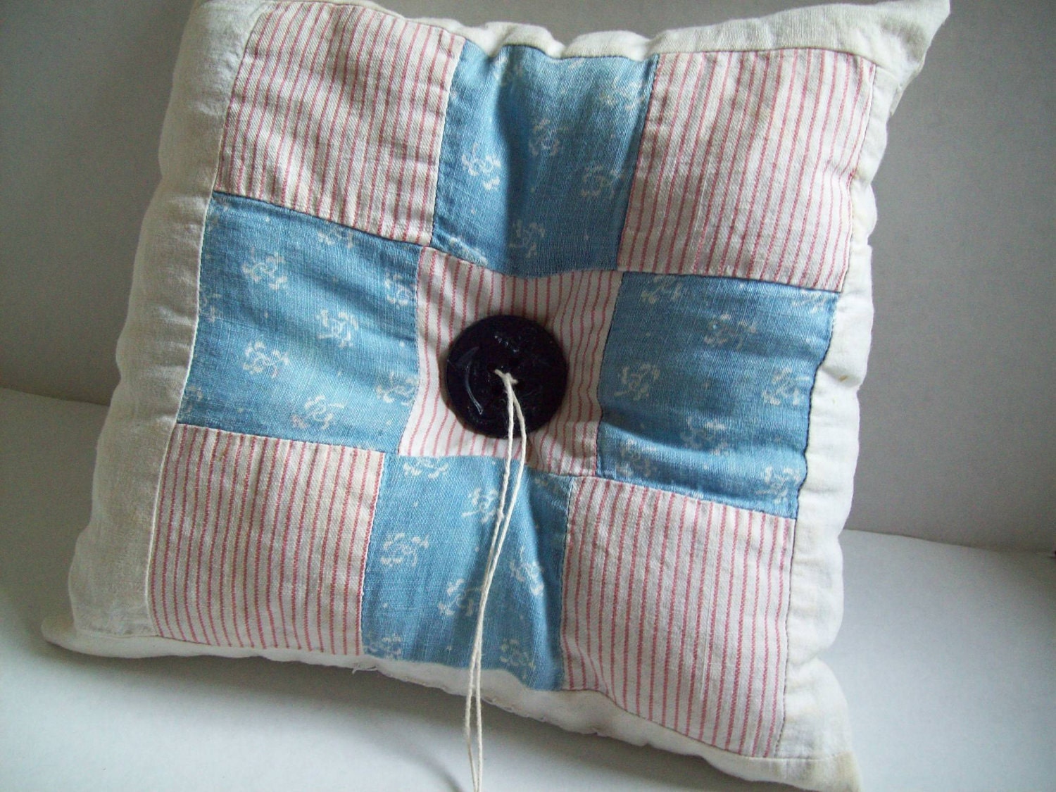 Quilted 009 ... vintage wedding ring pillow